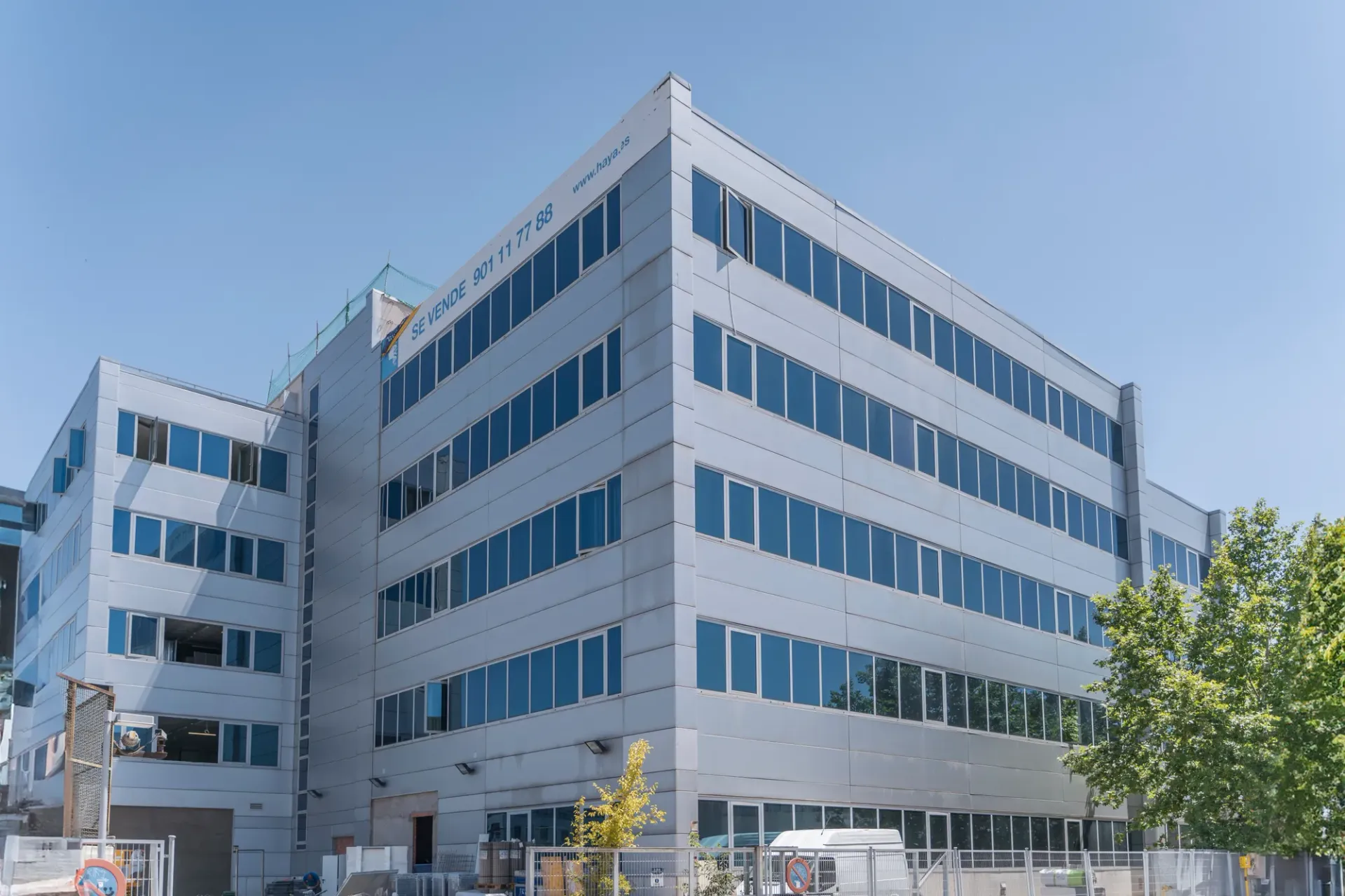 EDIFICIO EMPRESARIAL POLIGONO LAS MERCEDES